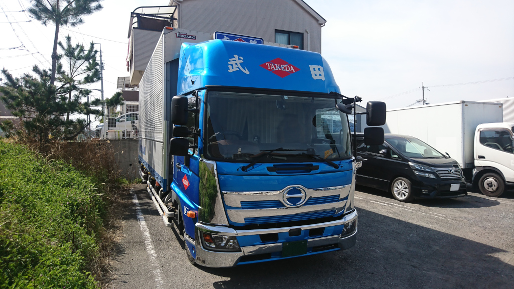 中型車アルミウイング